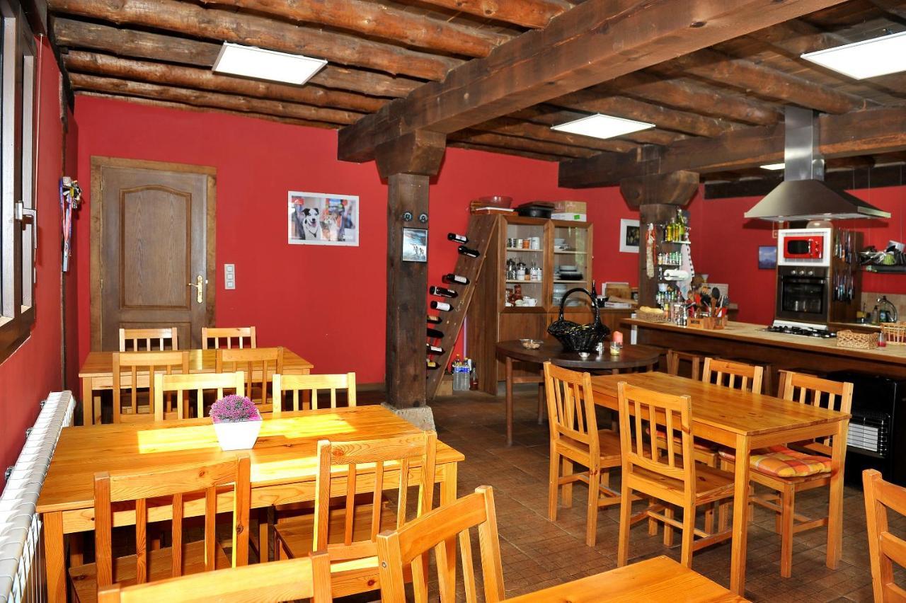 La Cabana De Sara Vinuesa Exterior foto